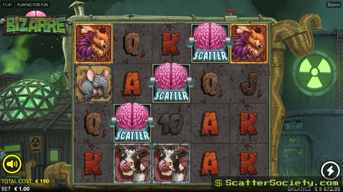 Bizarre base game grid showing a full-height xSplit symbol on reel 1 alongside mutant animal hybrid symbols