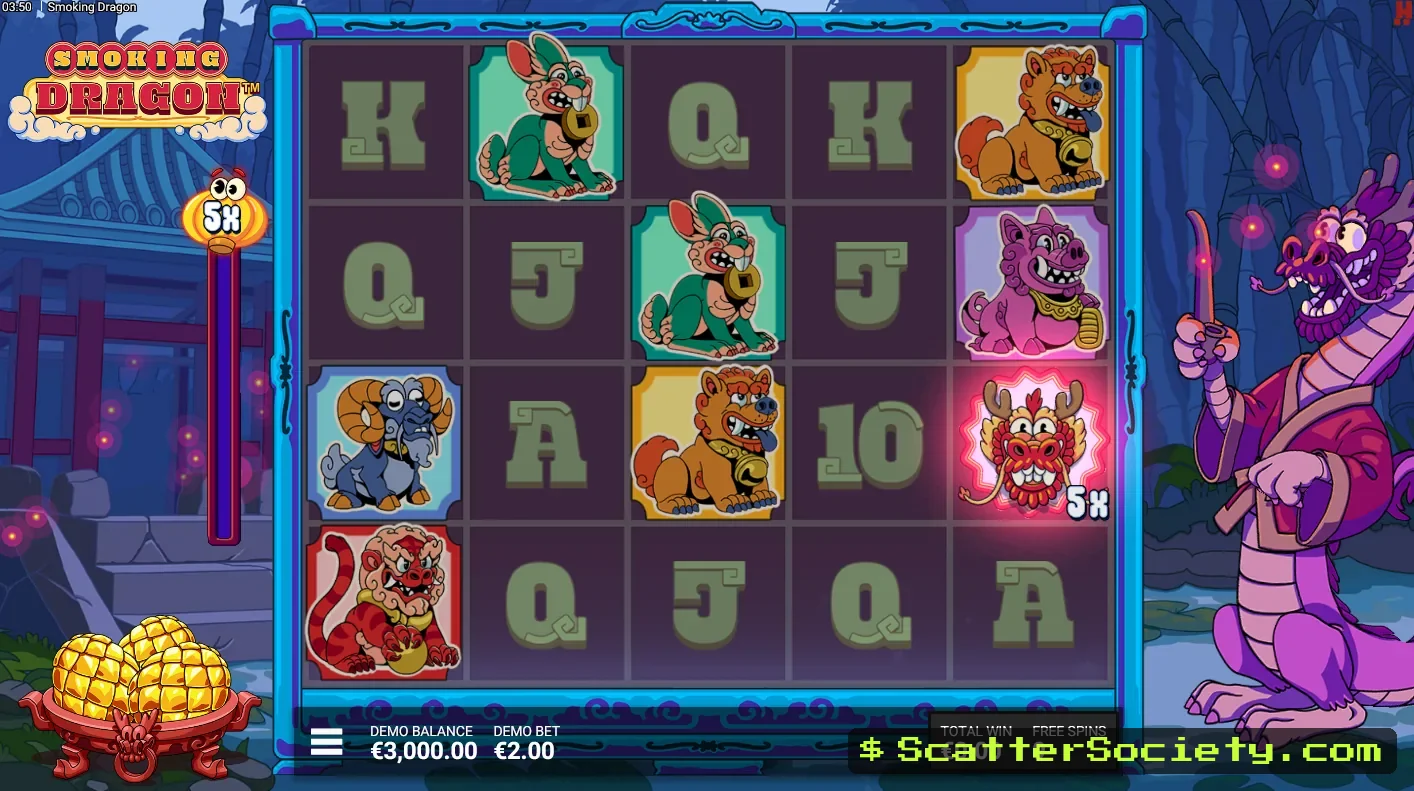 Smoking Dragon Fire and Fortune bonus screen showing a guaranteed Wild and a multiplier bar starting at 5x