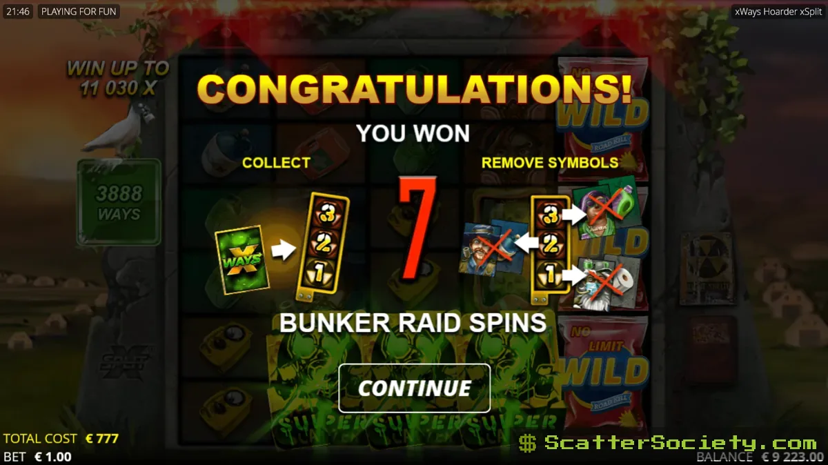 xWays Hoarder xSplit grid showing a Super Scatter symbol transforming into a sticky xWays symbol during the bonus trigger